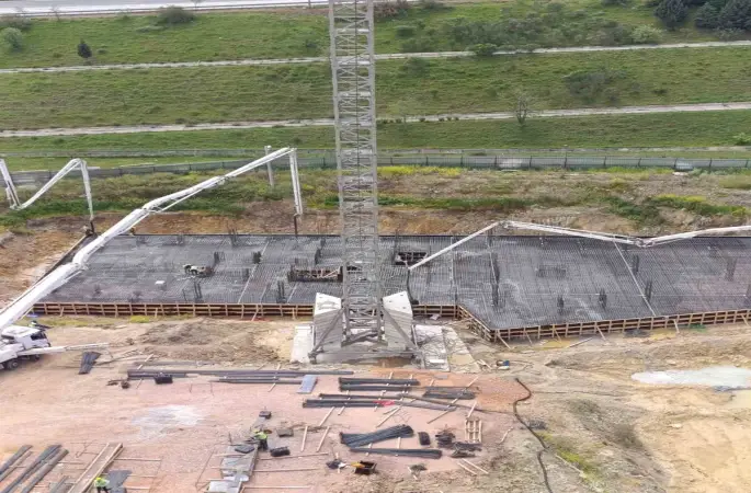 Uzundere’de çalışmalar hızla sürüyor
