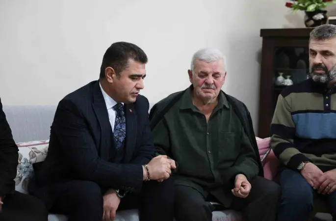 Vali Aslan şehit polis Turgut Külünk’ün ailesini yalnız bırakmadı