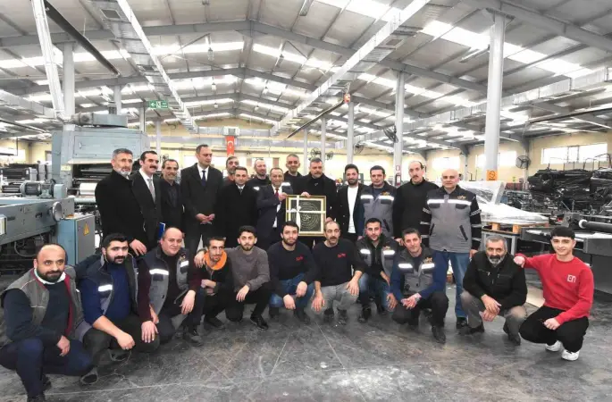 Vali Çiftçi, 42’nci kuruluş yılında Zafer Ofset baskı tesislerini gezdi

