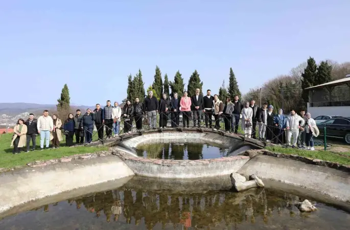 ValisArslan yeni evlenecek çiftlerle bir araya geldi
