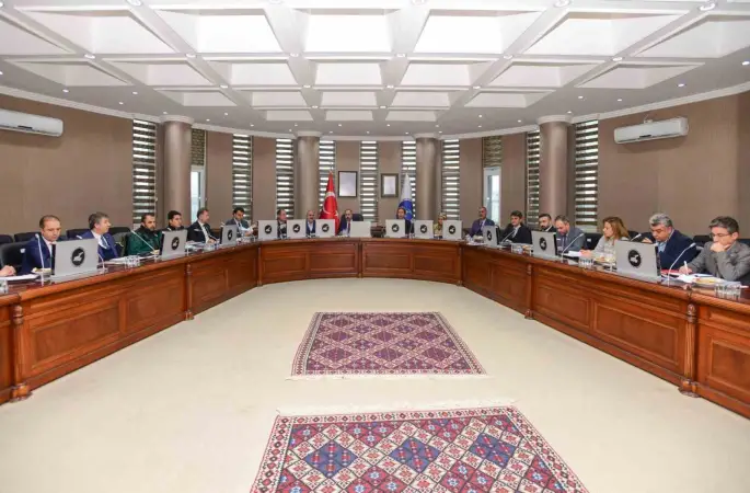 Van YYÜ Danışma Kurulu ‘Sürdürülebilir Su Yönetimi’ gündemiyle toplandı
