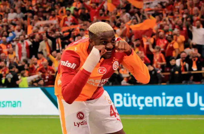 Victor Osimhen bu sezonki 20. golünü attı
