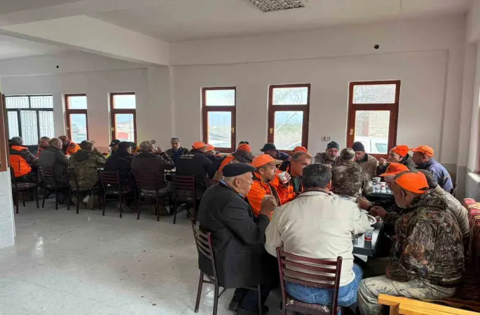 Yaban domuzlarına karşı sürek avı
