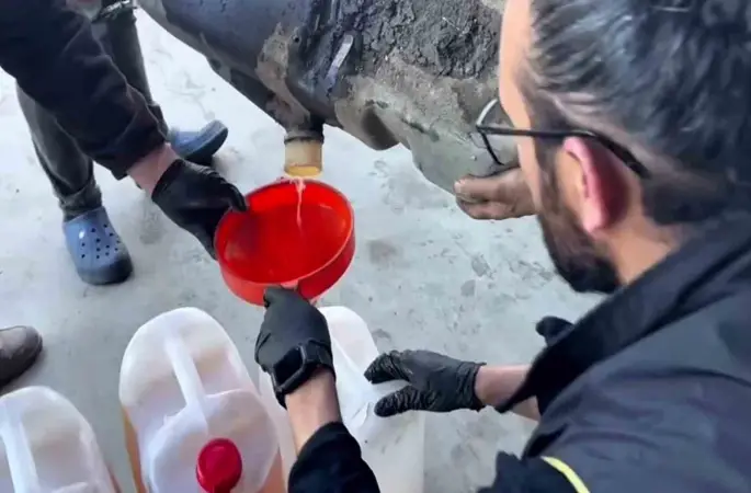 Yakıt deposunda 48 kilo sıvı metamfetamin ele geçirildi
