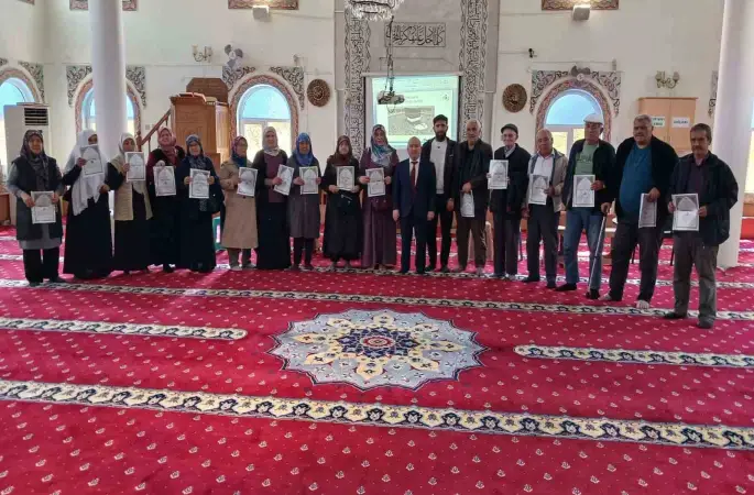 Yatağan’da kutsal topraklara gidecek hacı adayları için hac hazırlık semineri düzenlendi
