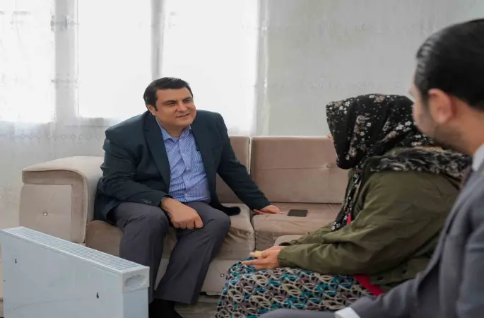 Yılmaz’dan evi yenilenen Beyazkurt ailesine ziyaret
