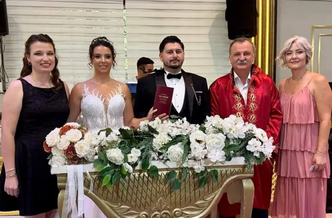 Yunusemre’de 2025 yılında bin 464 çift dünyaevine girdi
