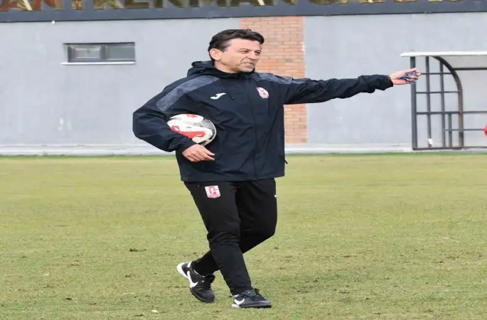 Zafer Uysal: "Hedefimiz deplasmanda Uşakspor’u yenmek"
