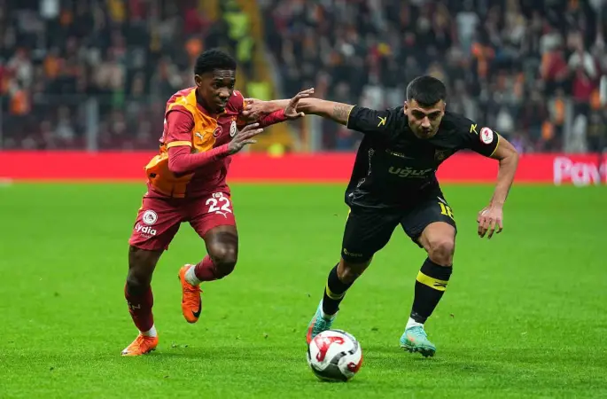 Ziraat Türkiye Kupası: Galatasaray: 3 - İstanbulspor: 1 (İlk yarı)
